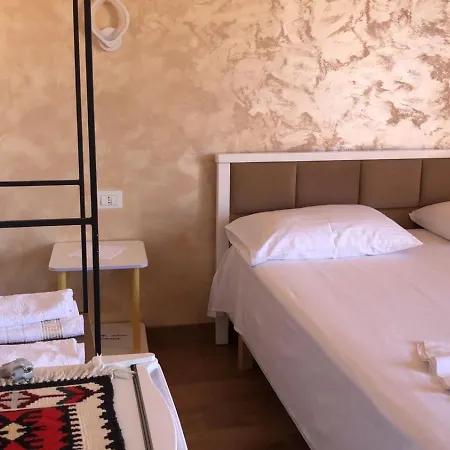 Guni بيت ضيافة Krujë